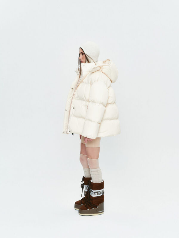 Пуфер oversize в молочному кольорі
