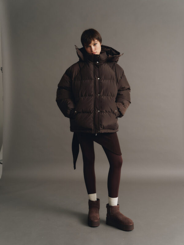 БАЗОВИЙ ПУХОВИК В ШОКОВОМУ КОЛЬОРІ