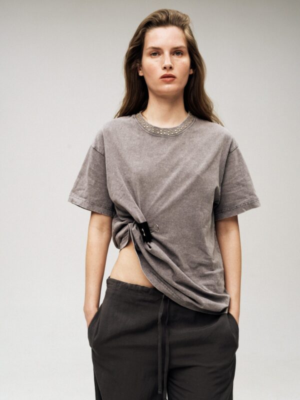 ФУТБОЛКА OVERSIZE З РОЗШИТИМ КОМІРОМ