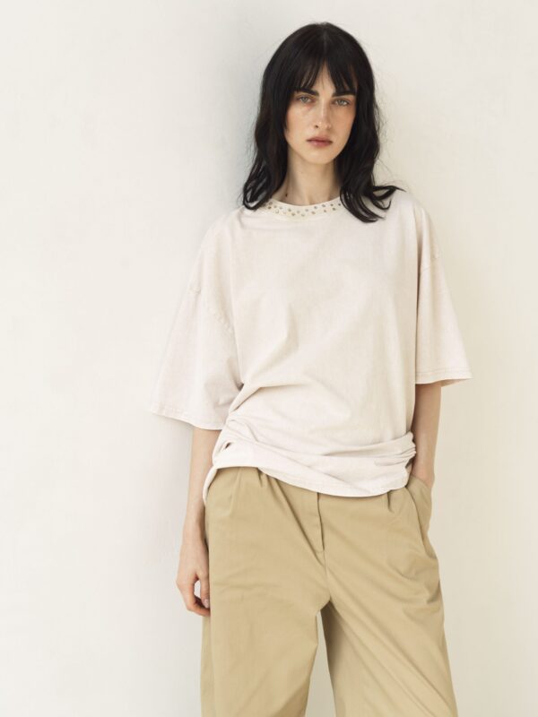 ФУТБОЛКА OVERSIZE З РОЗШИТИМ КОМІРОМ